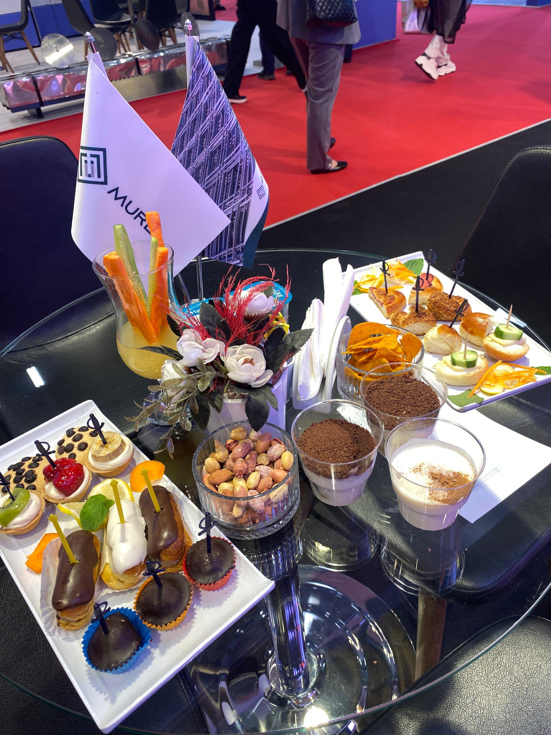 İstanbul Fuar Merkezlerinde Catering Fiyatları 2026: TÜYAP ve İFM İçin Günlük Paketler