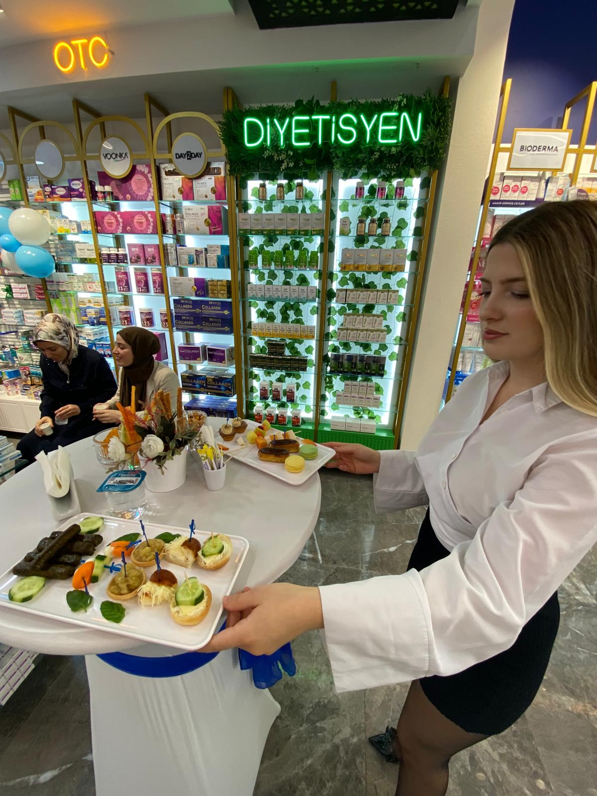 2026 Eczane Açılış Organizasyonu 29.900 TL | İlk Gün “Hazır ve Güven Veren” Görünüm Nasıl Yakalanır?