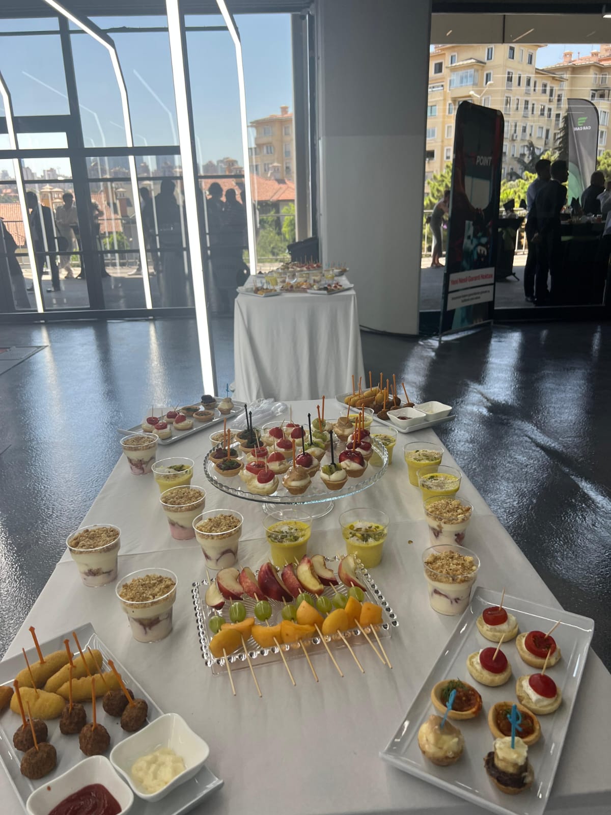 Sancaktepe’de Catering Destekli Organizasyon Hizmetleri ile Misafirlerinize Güçlü Bir Deneyim Sunun