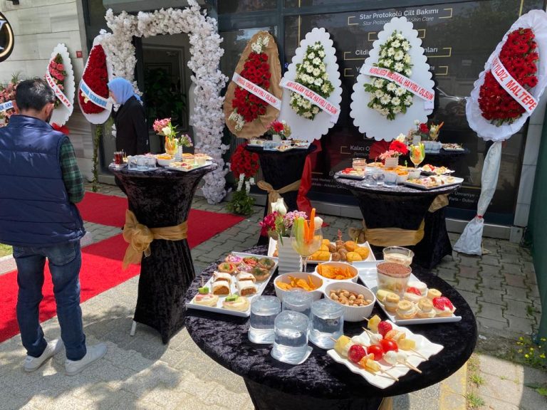 Şişli Kokteyl Organizasyonu: Etkinliklerinizde Zarafet ve Profesyonellik Bir Arada