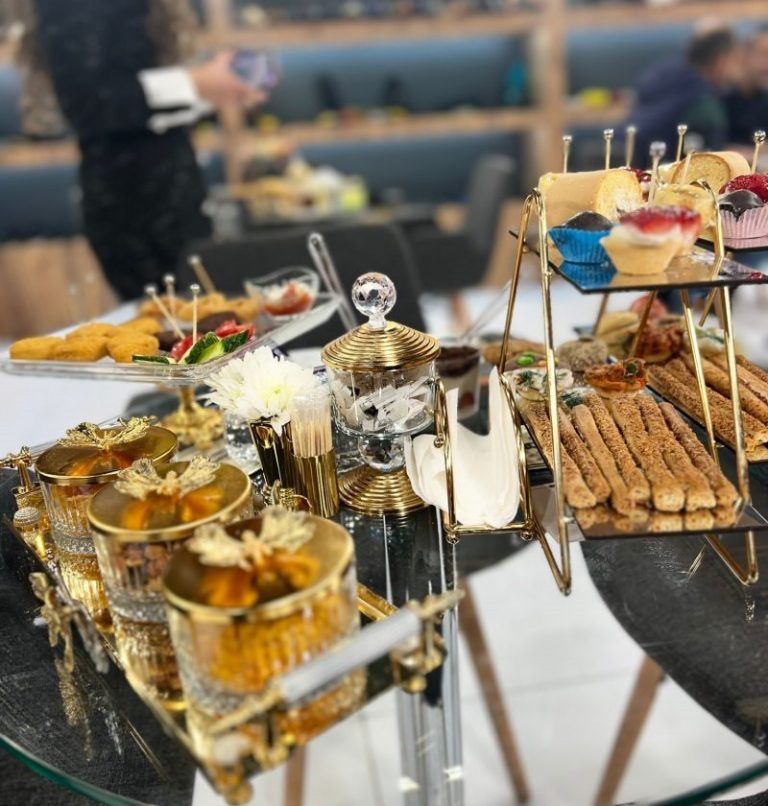 Fuar Catering Fiyatları: Profesyonel Sunumlarla Markanızı Zirveye Taşıyın