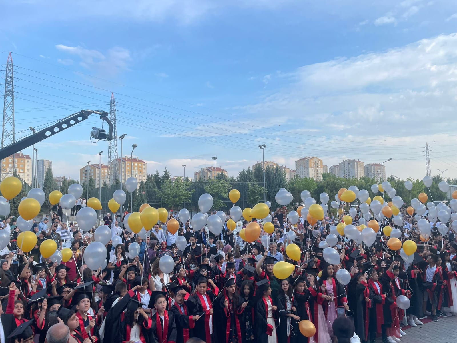 Mezuniyet Organizasyonu: Tören Biter, Hafızada Kalan “Kutlama” Başlar
