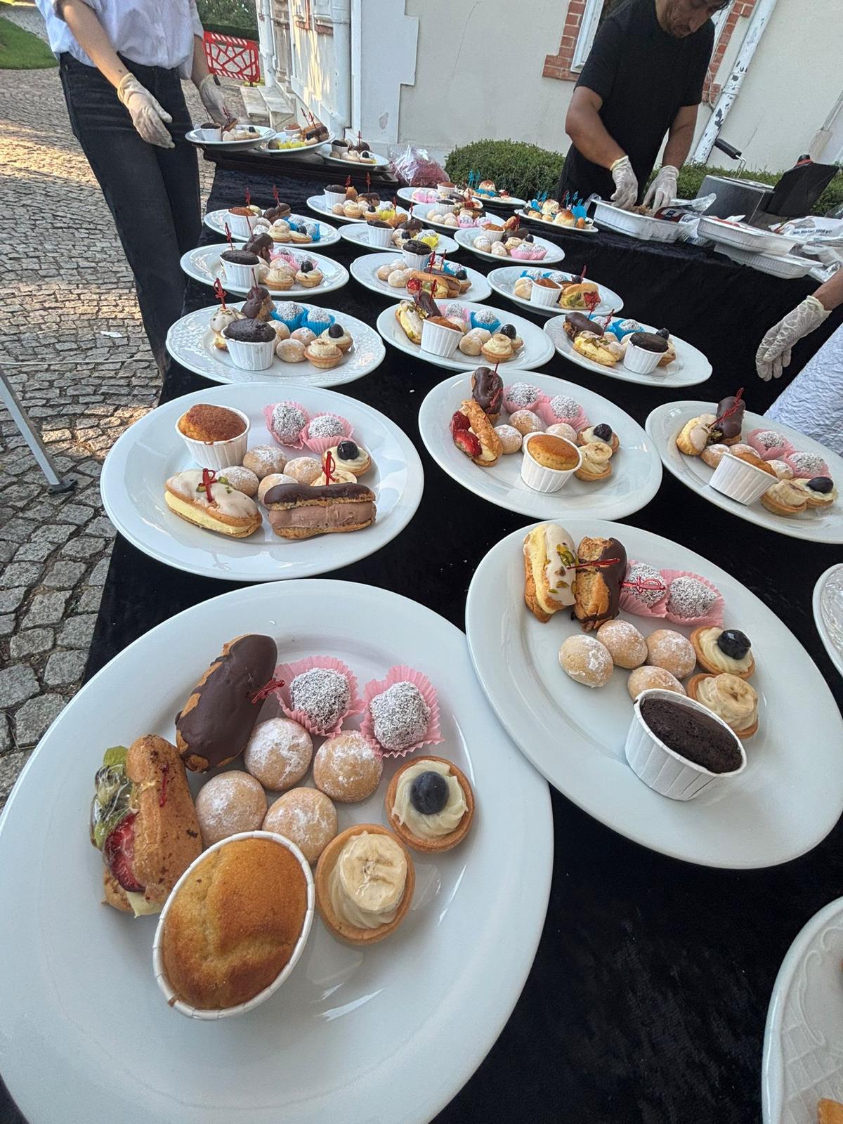 Evde Nişan İçin Catering Firmaları: Doğru Seçimle Daha Şık, Düzenli ve Konforlu Bir Davet
