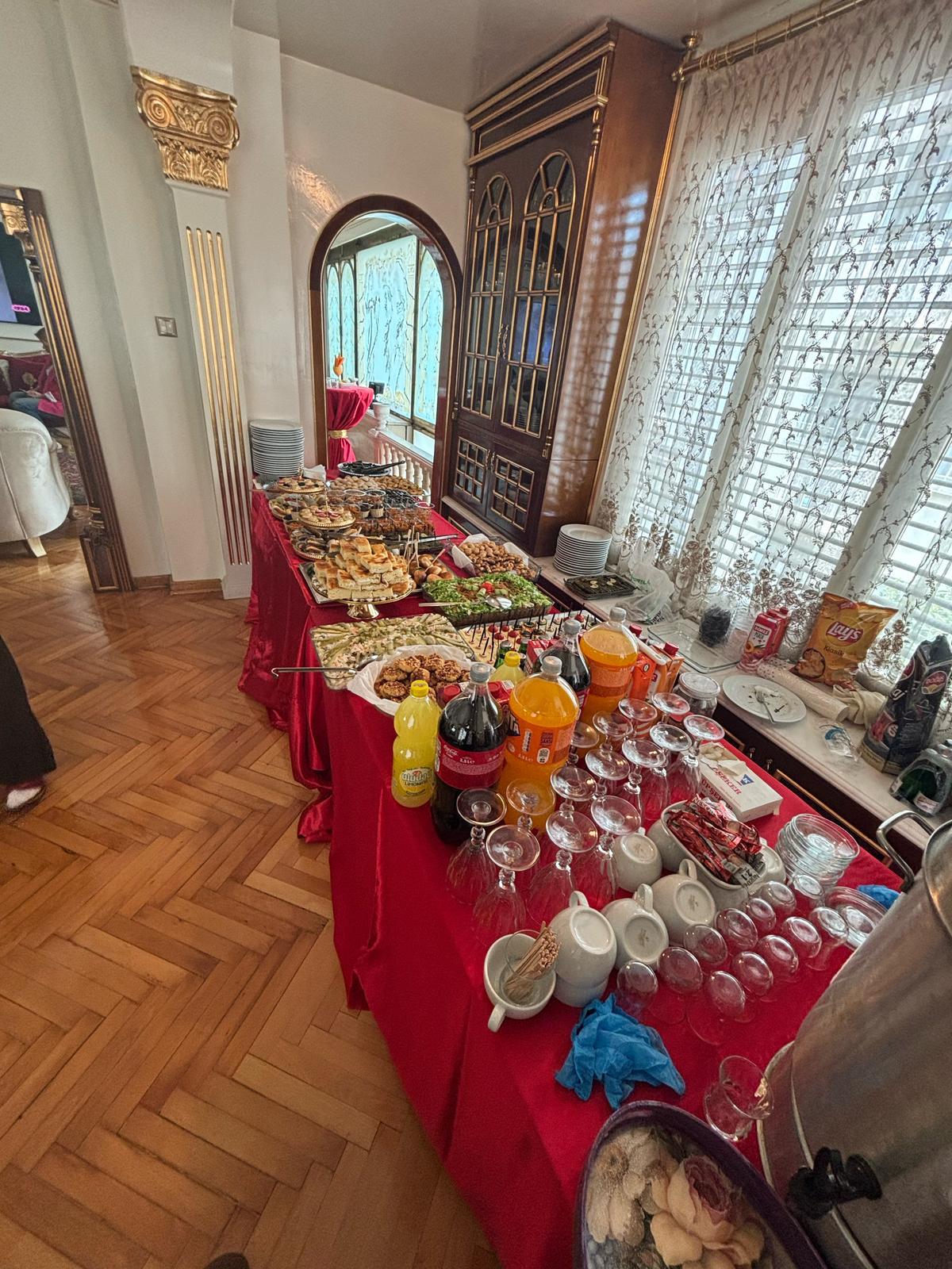 İstanbul Catering Hizmetleri Rehberi | Şehir Aynı, Davetler Farklı… Doğru Catering Nasıl Seçilir?