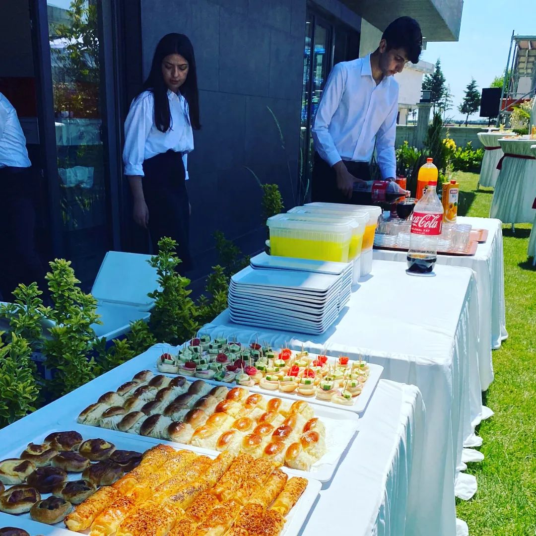 Kağıthane’de Catering Hizmeti Arayanlar İçin Etkinliklere Uygun Esnek ve Şık Sunumlar