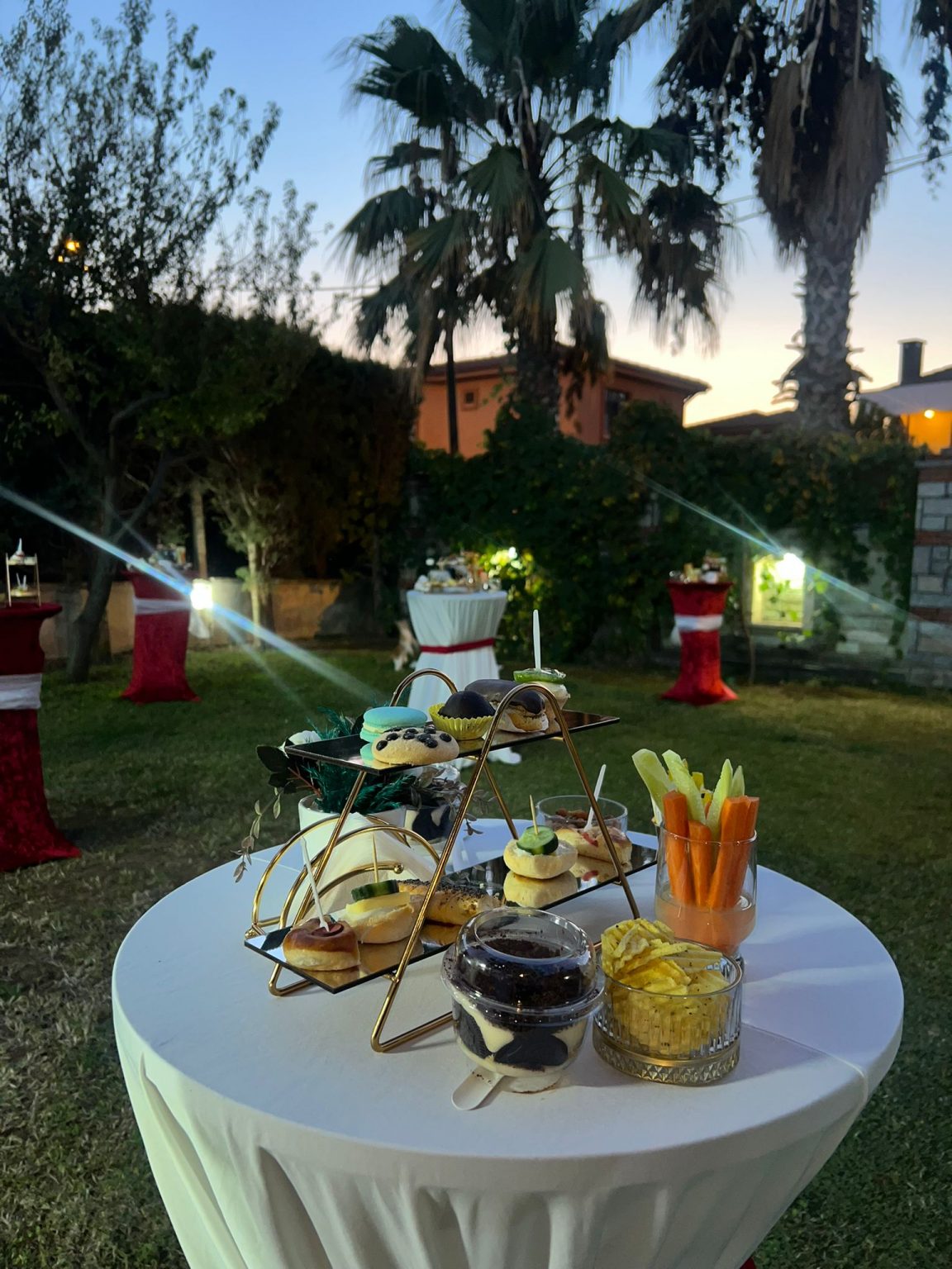 Kurumsal Etkinliklerde Catering Kokteyl Organizasyonu Sayesinde Şık Karşılama ve Planlı Hizmet Avantajı Yakalayın