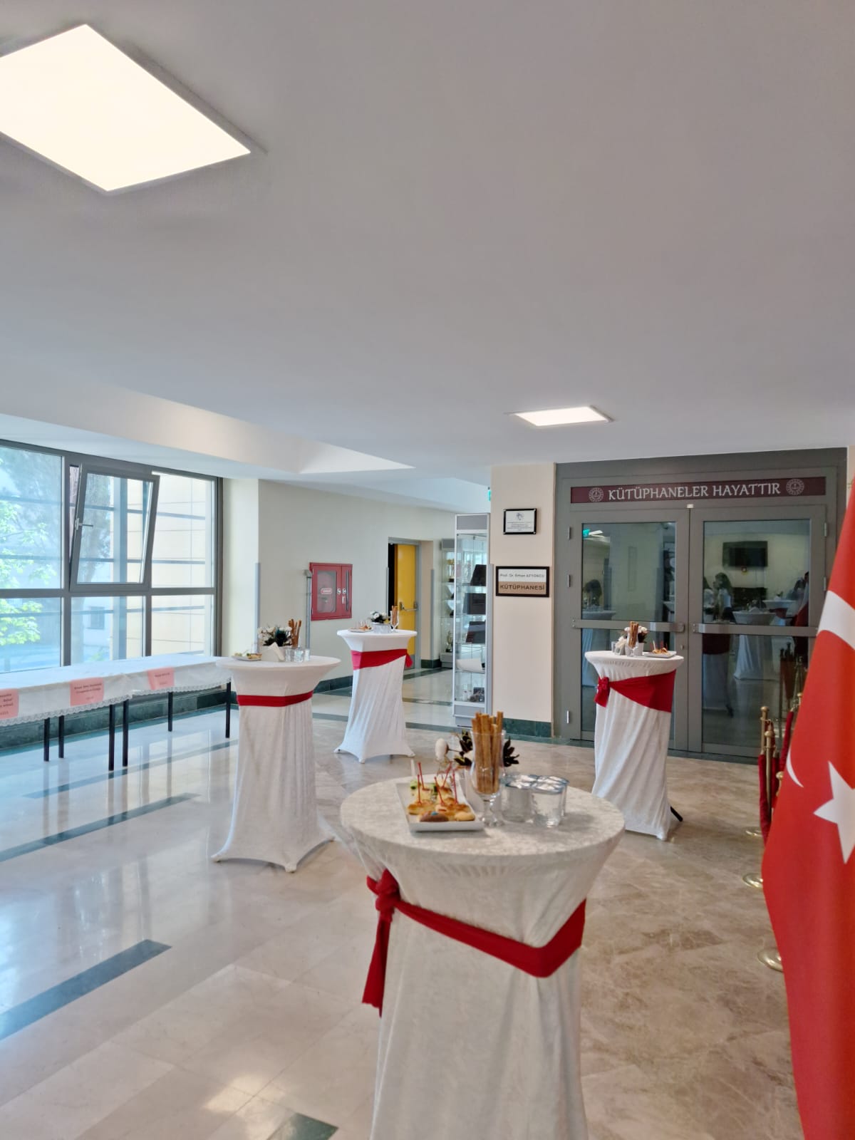 Okul Etkinlikleri Catering ve Kokteyl Hizmeti ile Kalabalık Organizasyonları Kolay Yönetin