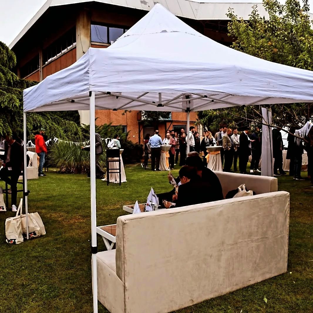 Kurumsal Organizasyonlar İçin Catering ve Kokteyl Hizmeti ile Etkinlik Standartlarını Yükseltin